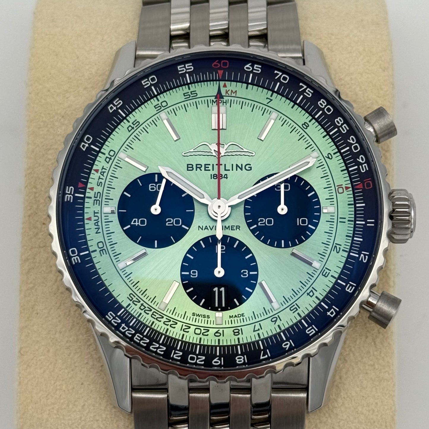 Navitimer B01 Chronograph 43, ungetragen