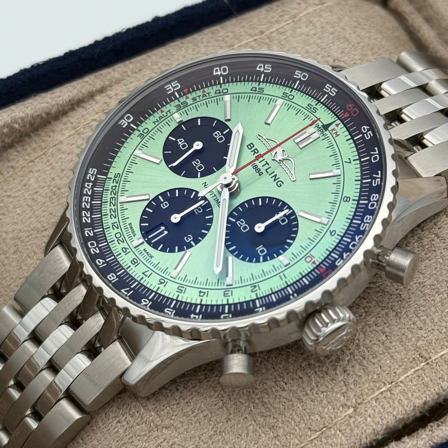 Navitimer B01 Chronograph 43, ungetragen