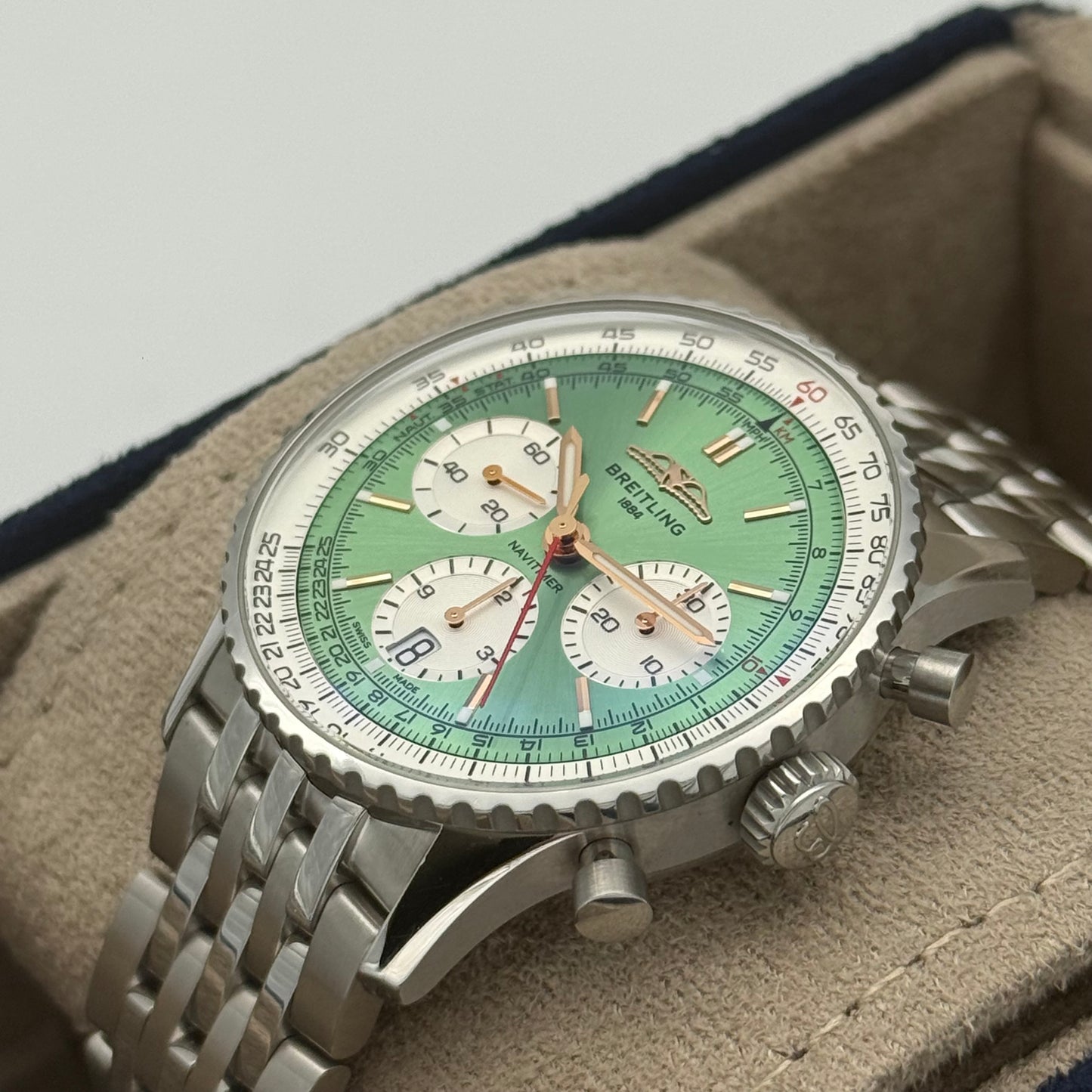 Navitimer 1, Grün