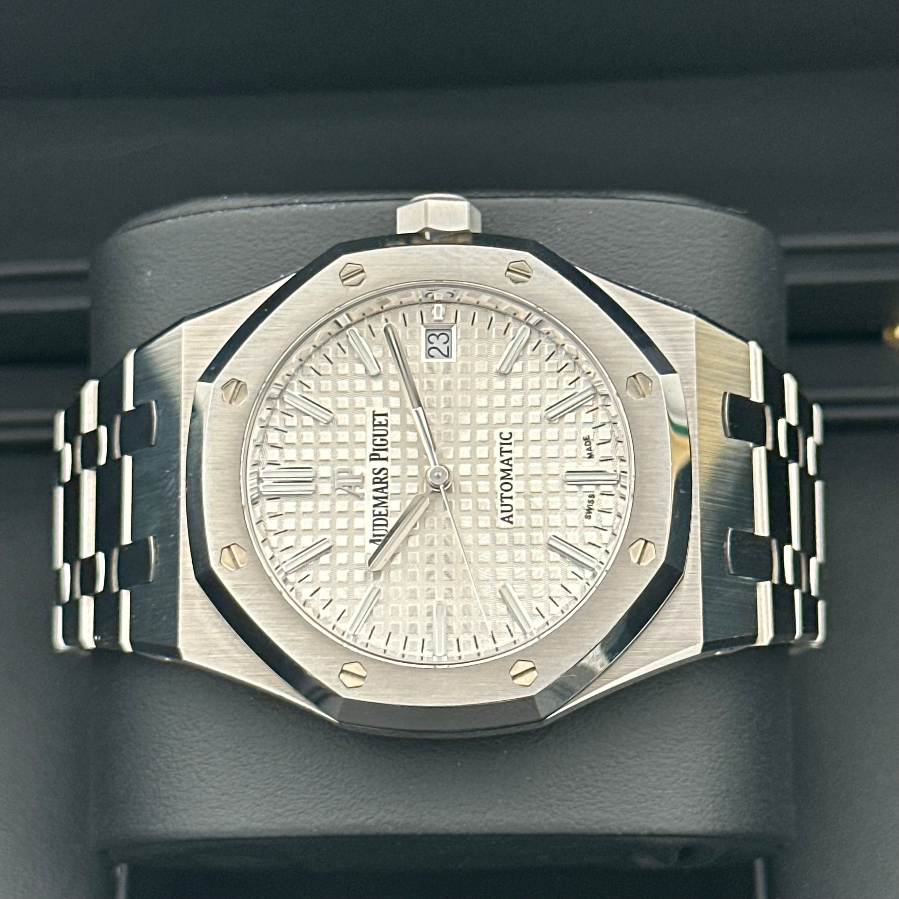 Royal Oak 37