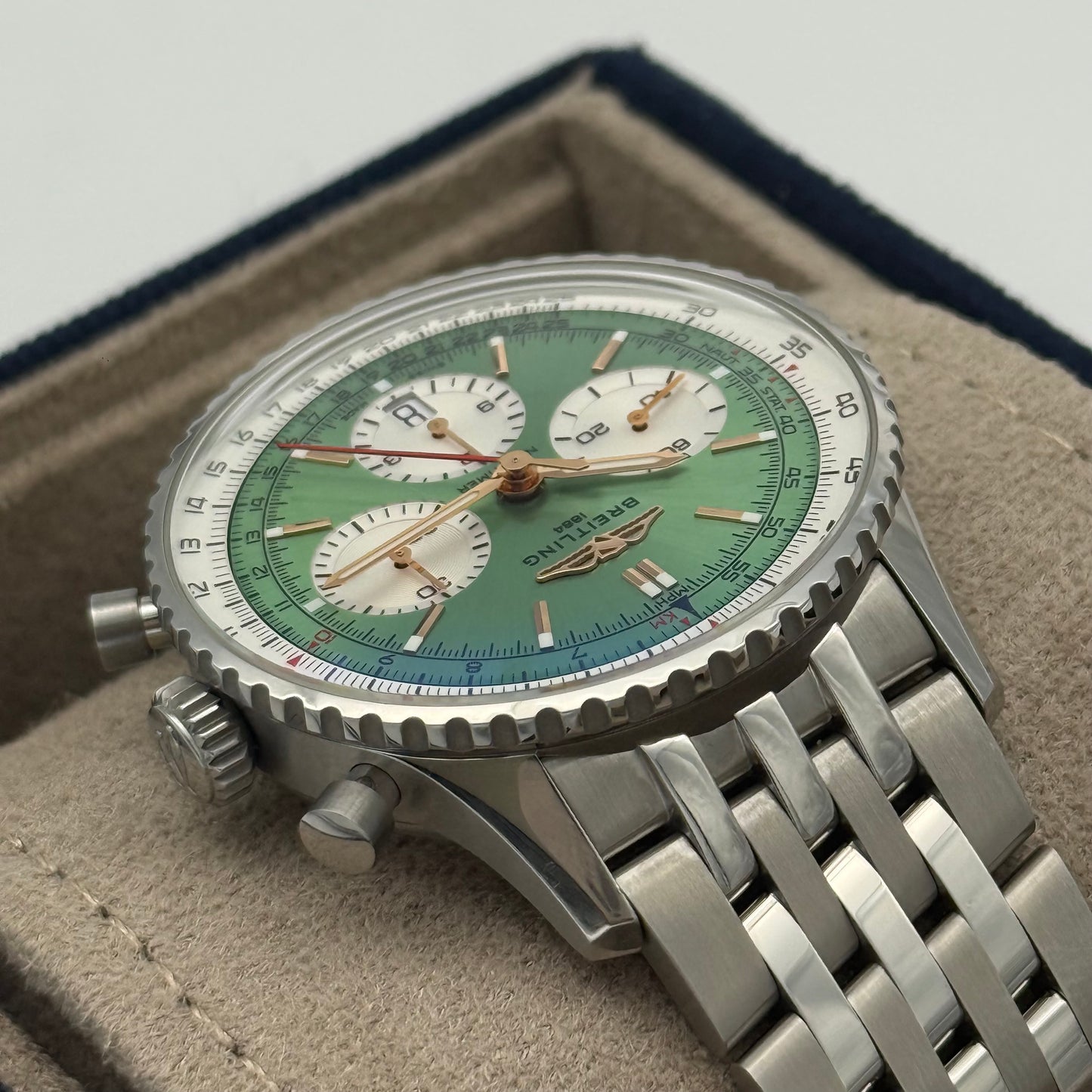 Navitimer 1, Grün