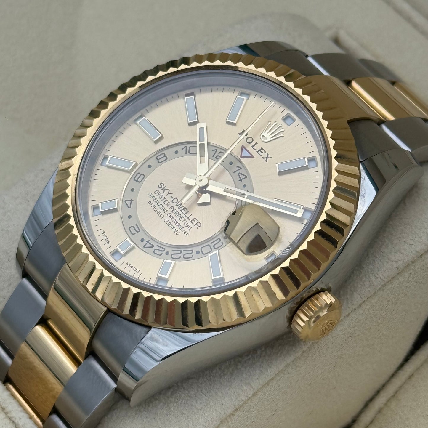 Sky Dweller, Stahlgold