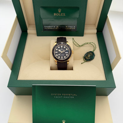 Yachtmaster 42, Gelbgold