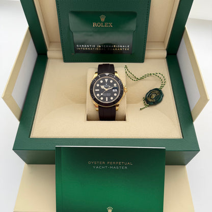 Yachtmaster 42, Gelbgold