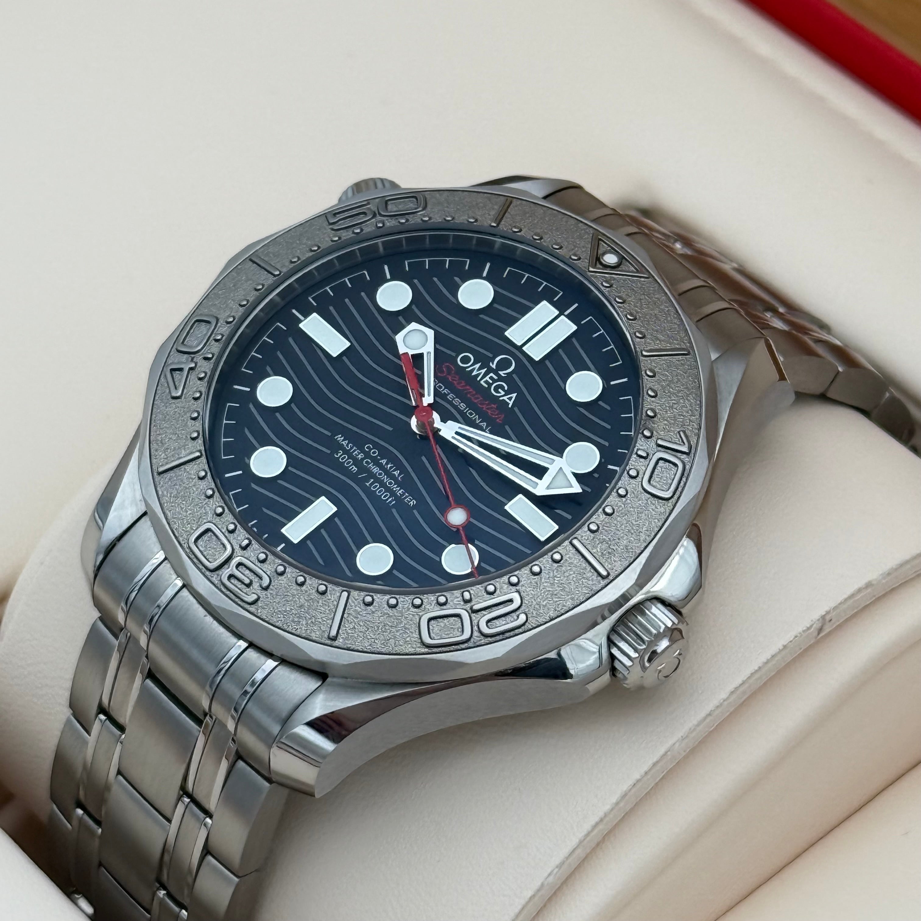 Omega Seamaster Diver 300