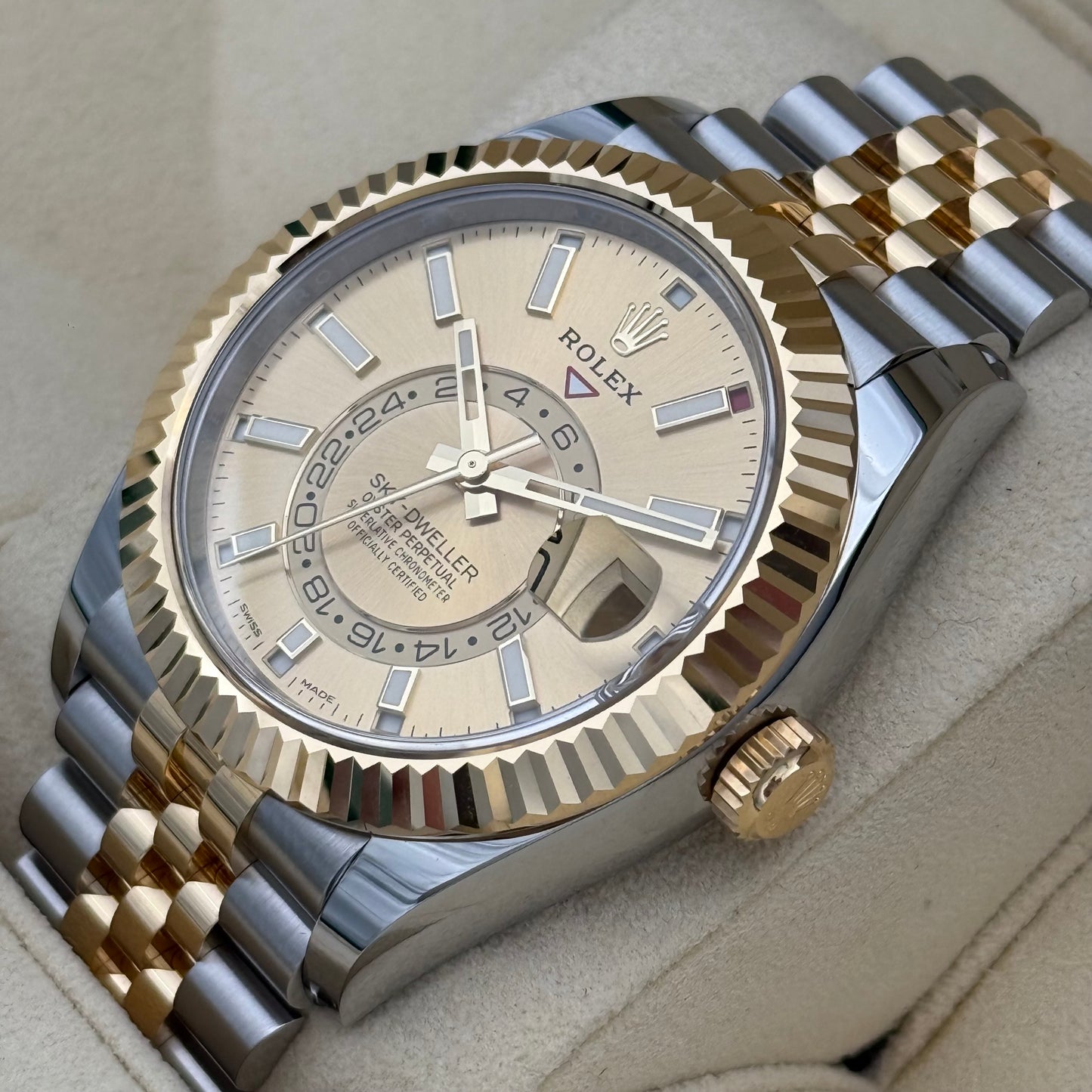 Sky Dweller Stahlgold, ungetragen