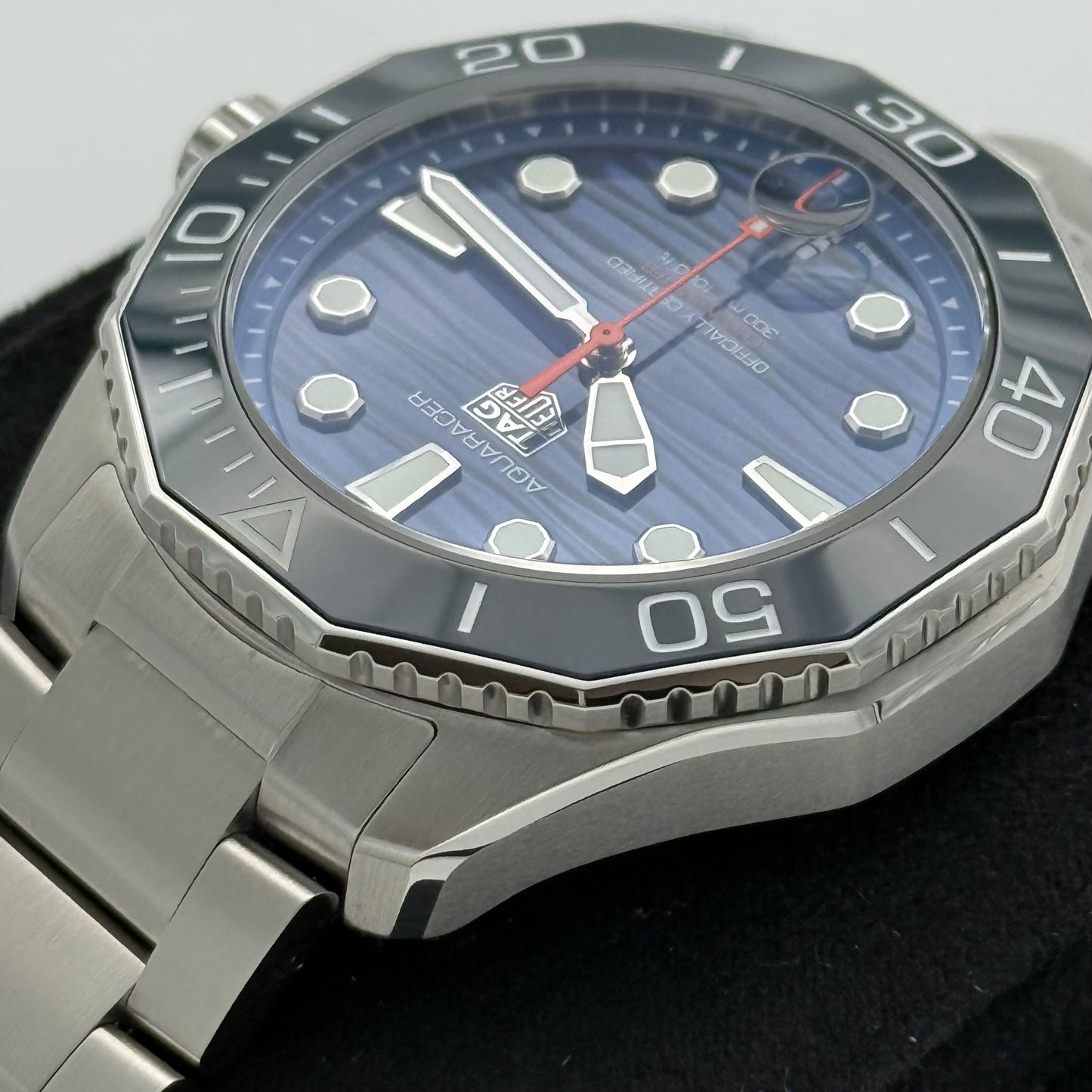 Aquaracer GMT