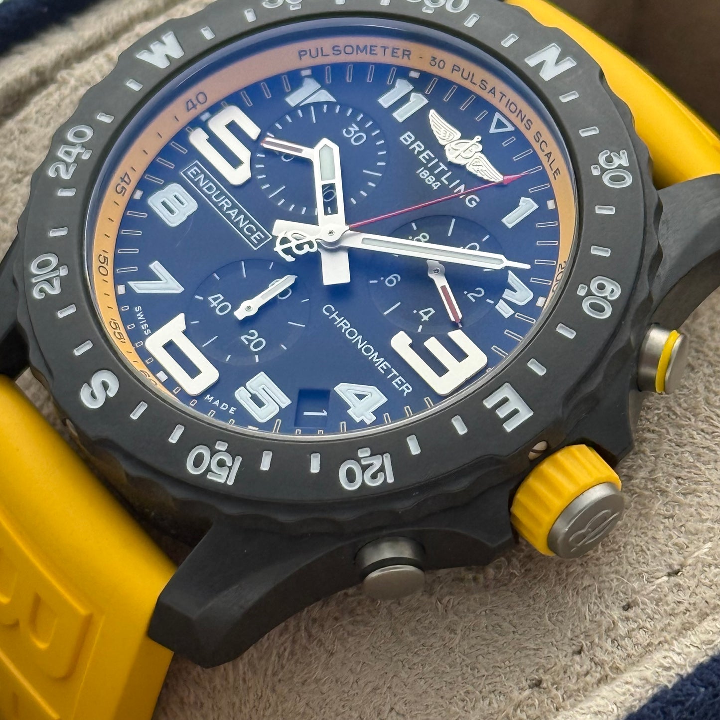 Endurance Pro, Gelb