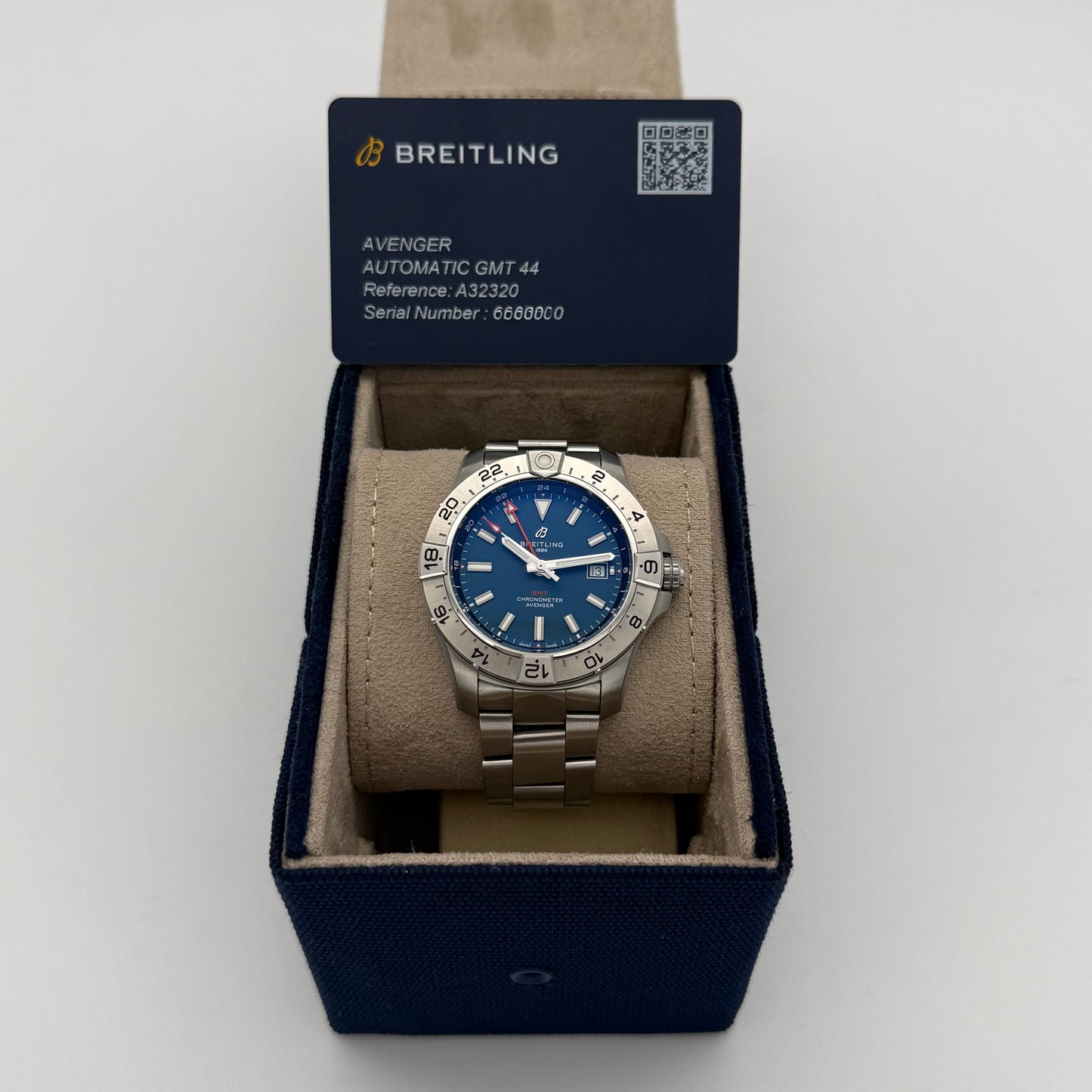 Avenger 44 GMT