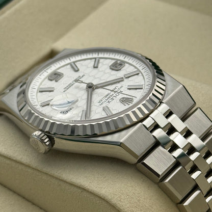 Land-Dweller 40