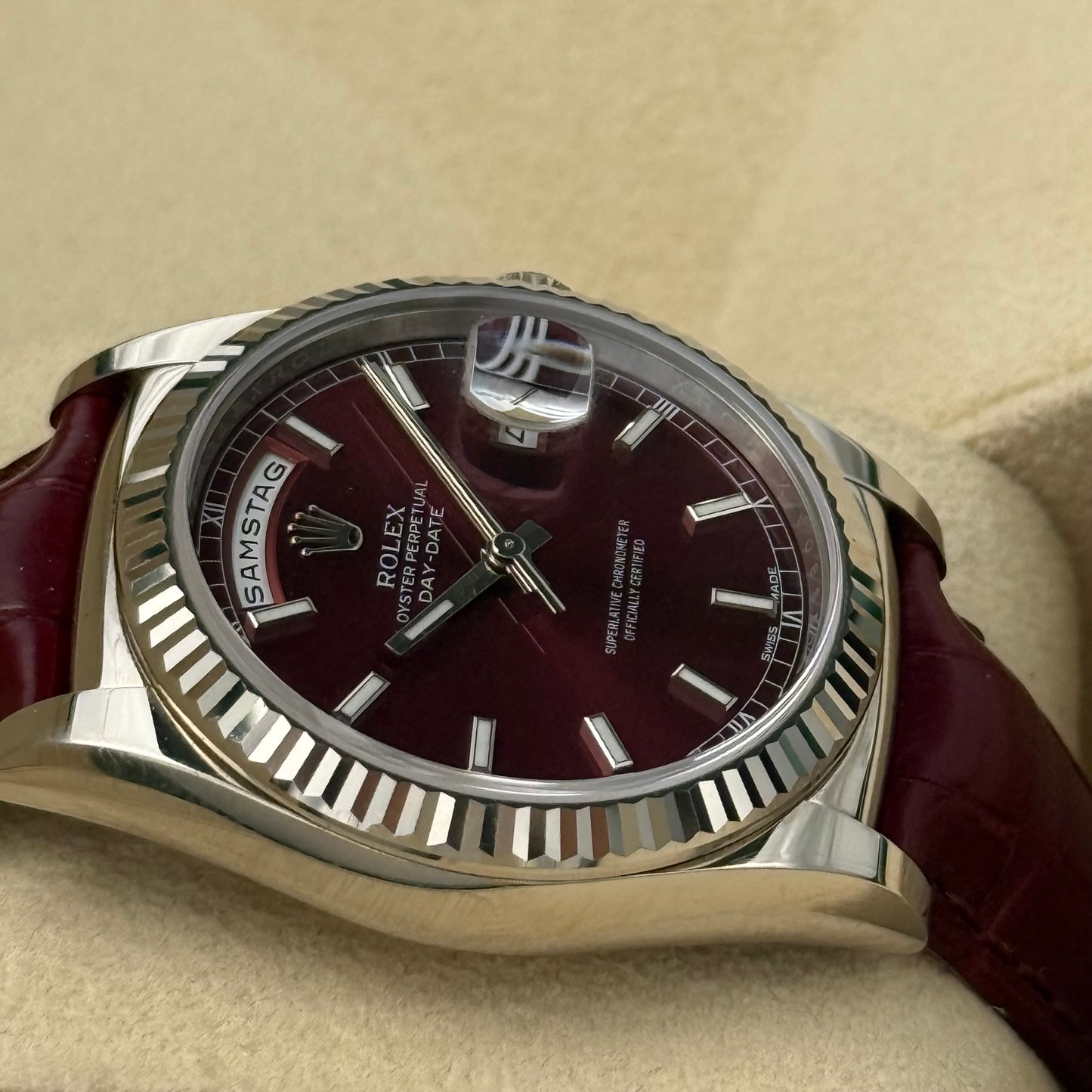 Day Date 36 „Cherry Dial“