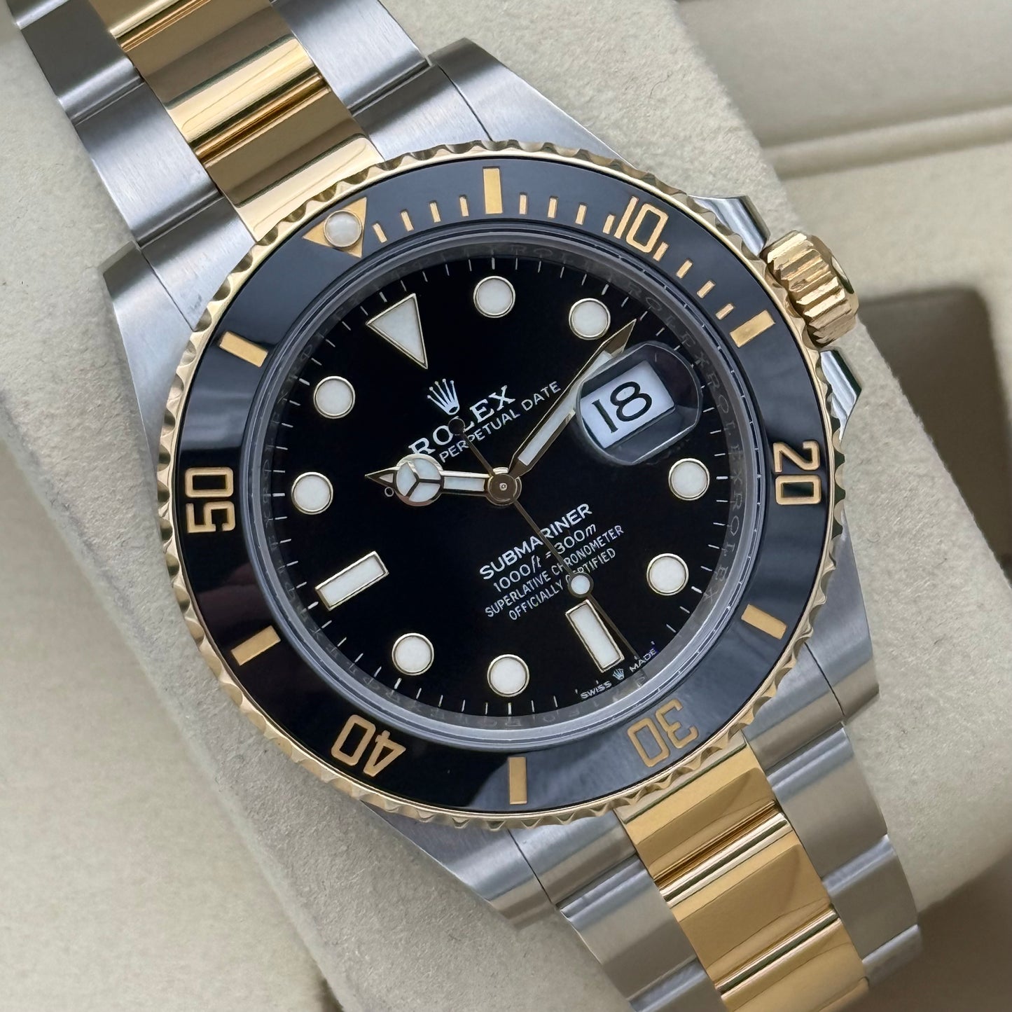 Submariner Date 41, Stahlgold