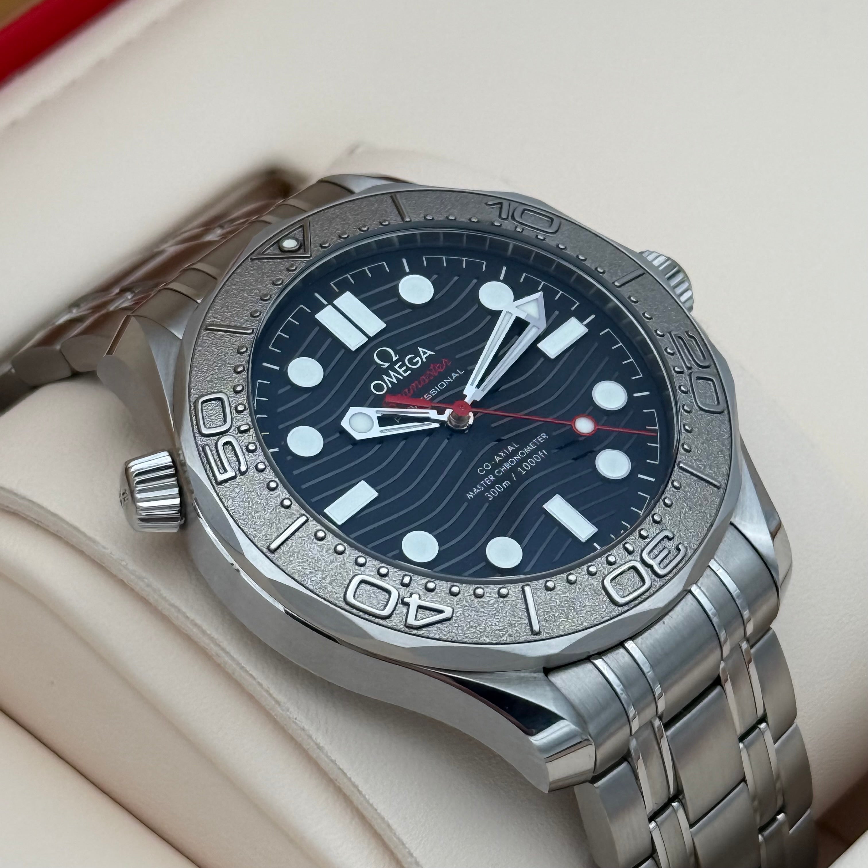 Omega Seamaster Diver 300