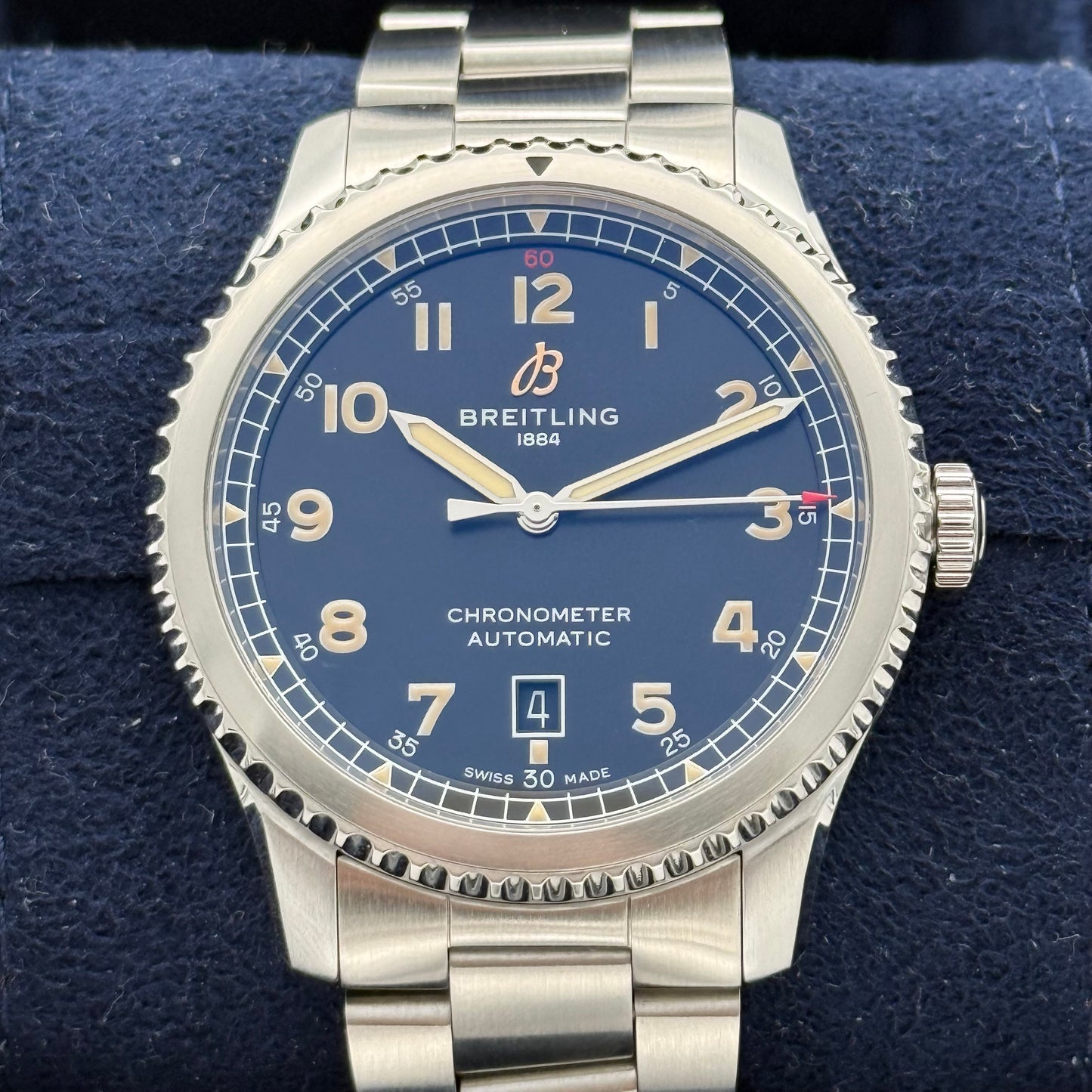 Aviator 8, ungetragen