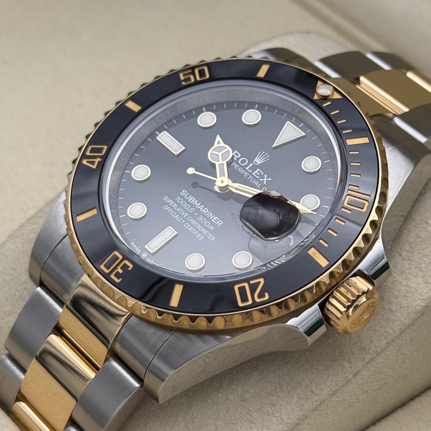 Submariner Date 41, Stahlgold