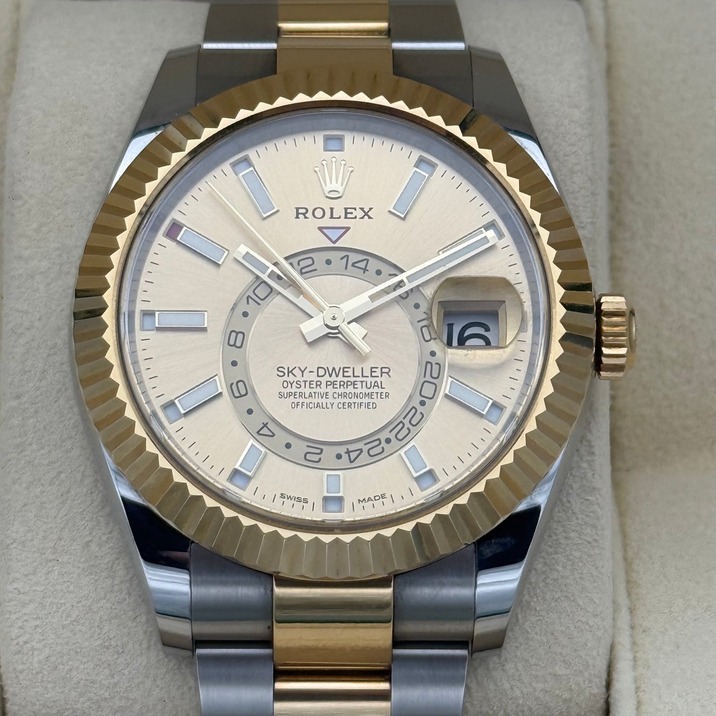 Sky Dweller, Stahlgold