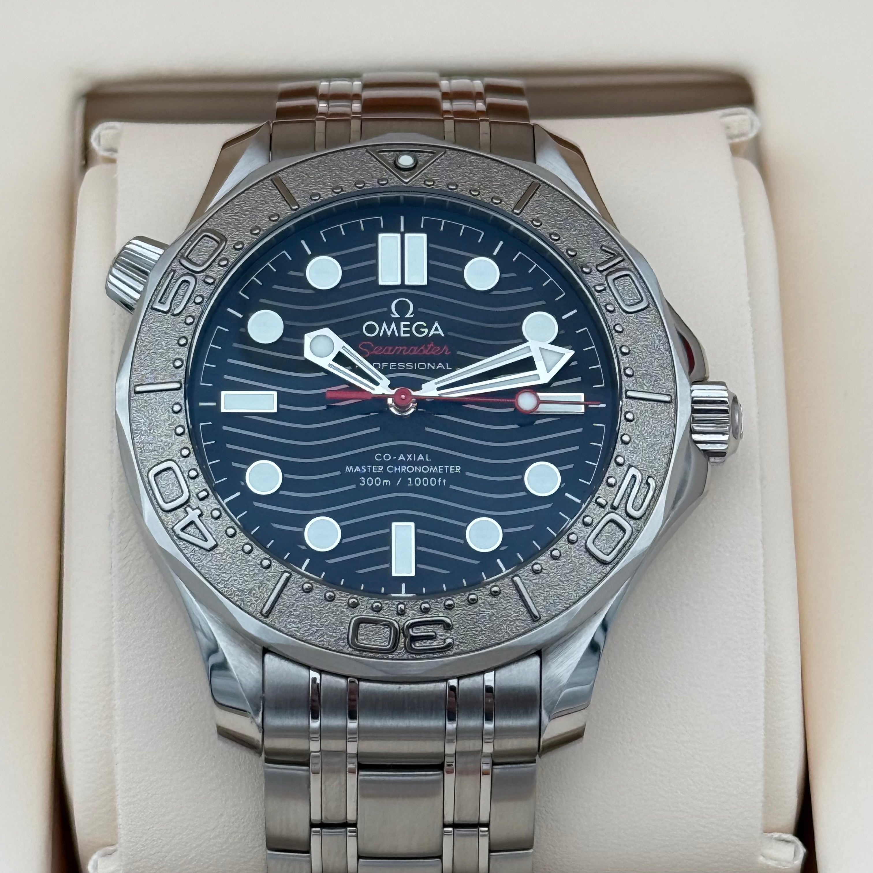 Omega Seamaster Diver 300