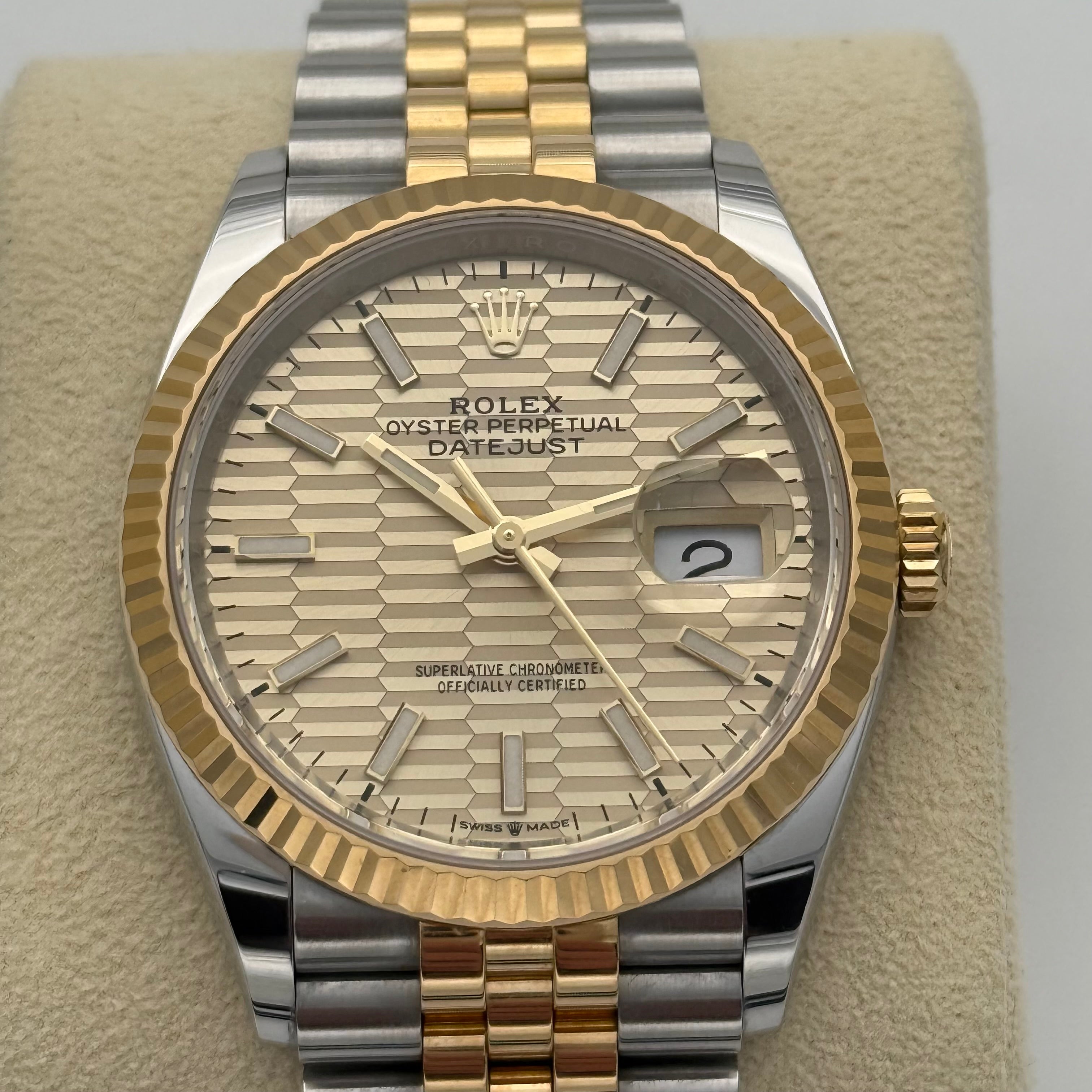 Datejust 36, Motiv Dial